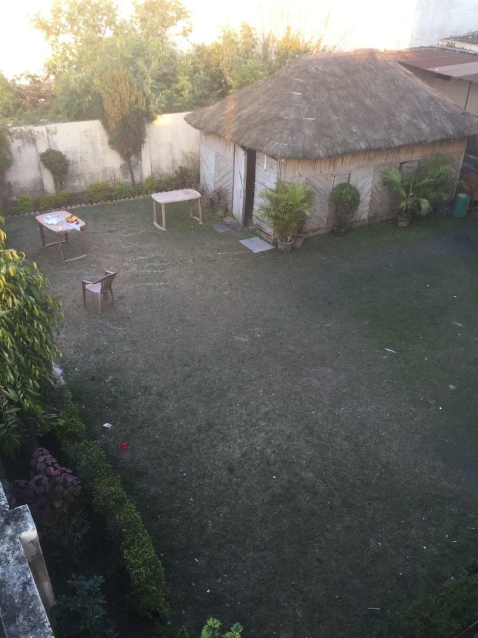 Hotel Kings Inn Haridwar Bagian luar foto