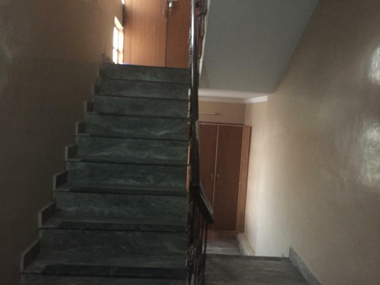 Hotel Kings Inn Haridwar Bagian luar foto