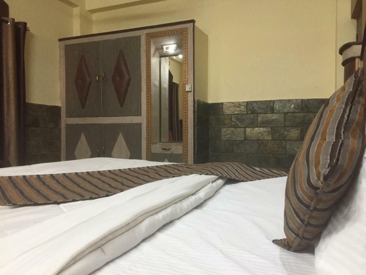 Hotel Kings Inn Haridwar Bagian luar foto
