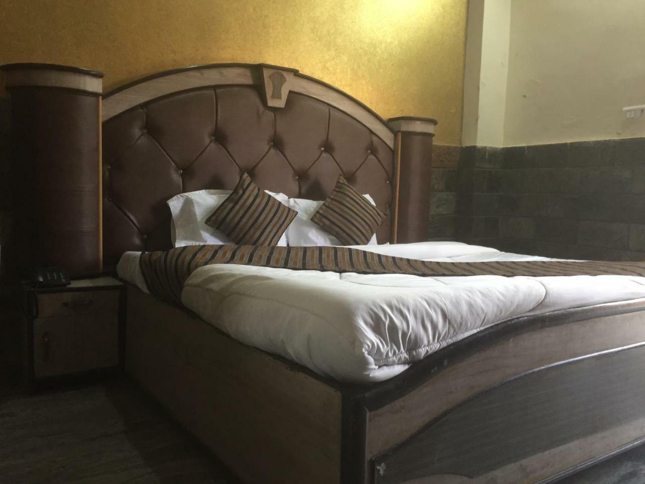 Hotel Kings Inn Haridwar Bagian luar foto